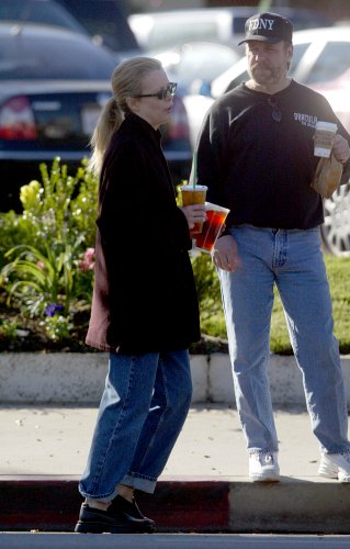 Kim Basinge On 2002-11-14