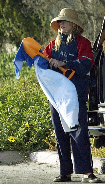 Kim Basinge at California Department Of Motor Vehicles 2005