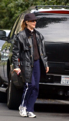 Kim Basinger On 2005-01-04