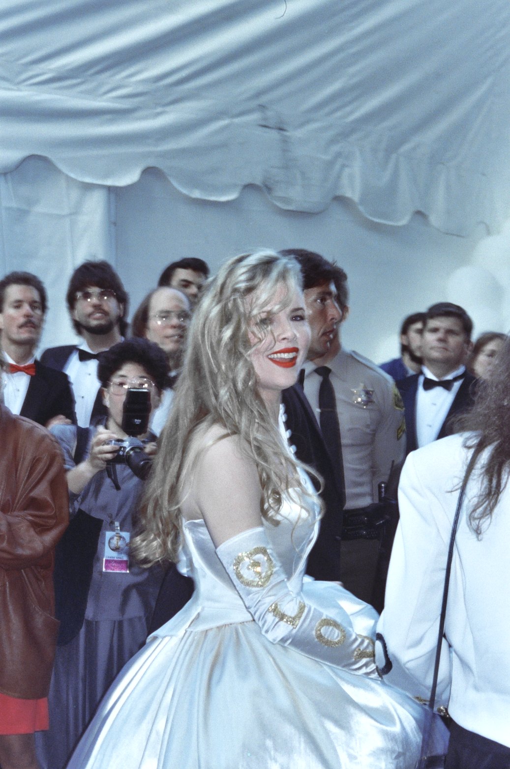 Kim Basinger Academy Awards on 1990, Mar. 26