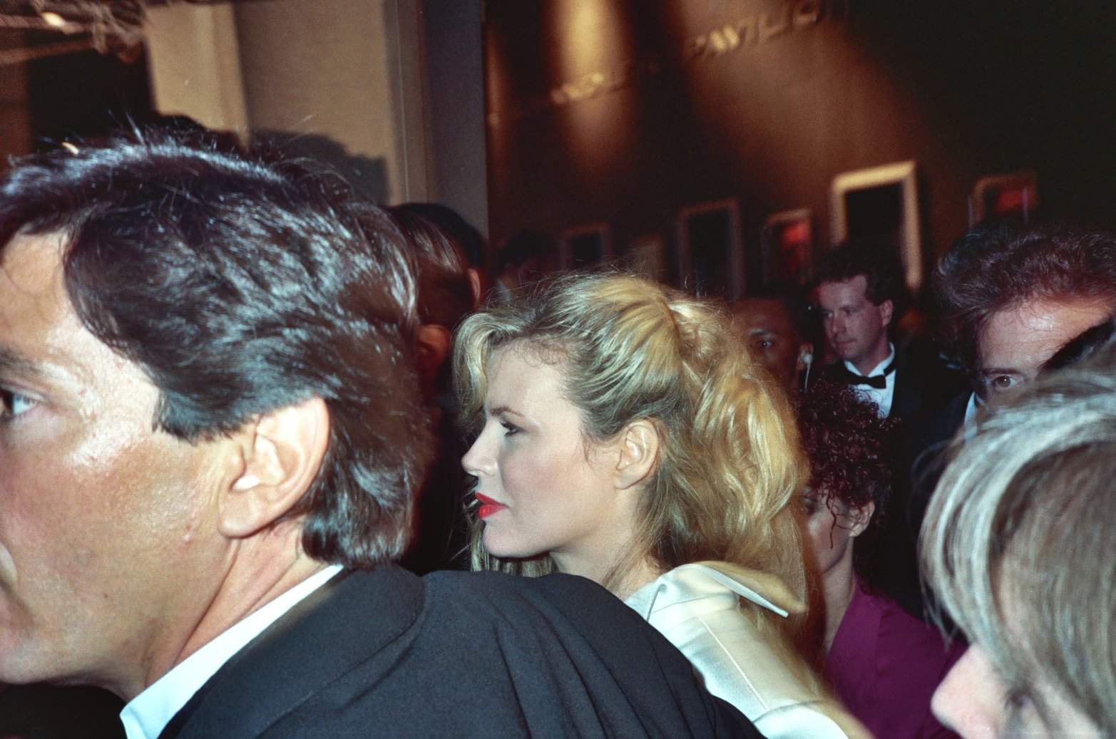aaKim Basinger Academy Awards on 1990, Mar. 26