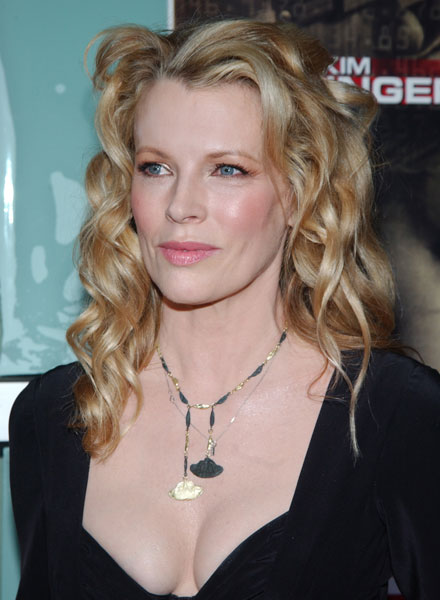 Kim Basinger attends the film premiere of 'Cellular' on September 9, 2004 at the Cinerama Dome, in Hollywood, 