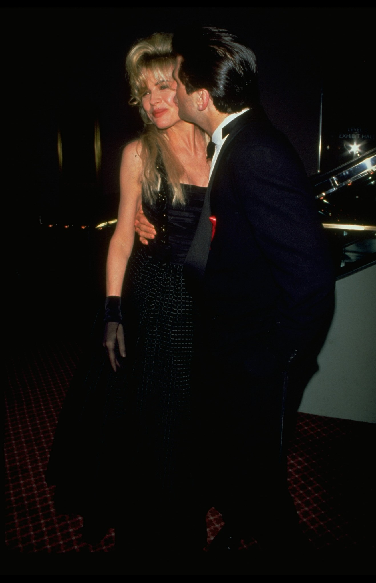 Kim & Alec at Tony Awards on 1992, Mar. 31